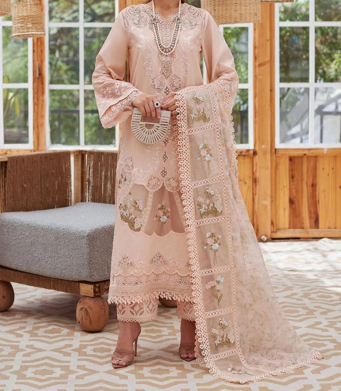 Crimson MZ - Ai - MahZan Official