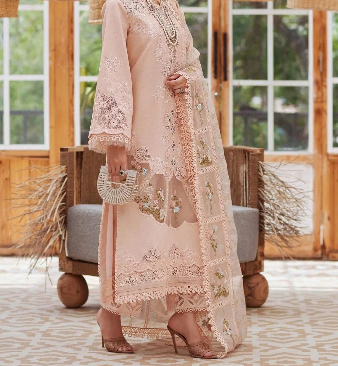 Crimson MZ - Ai - MahZan Official